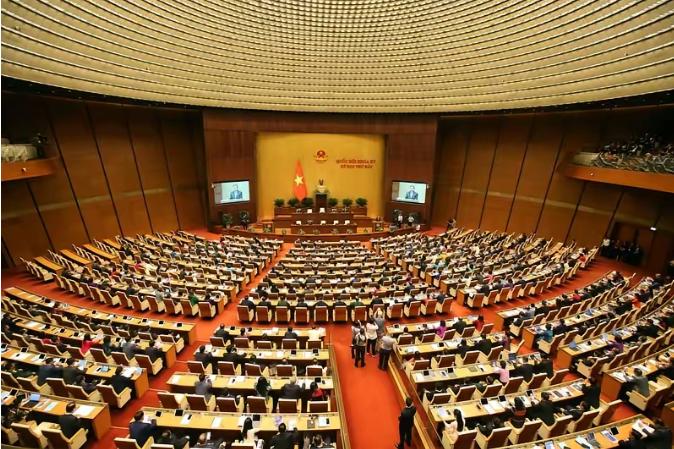 越南国会442票通过的新版《反腐败法》，把官员财产申报门槛，定在15亿越南盾（约