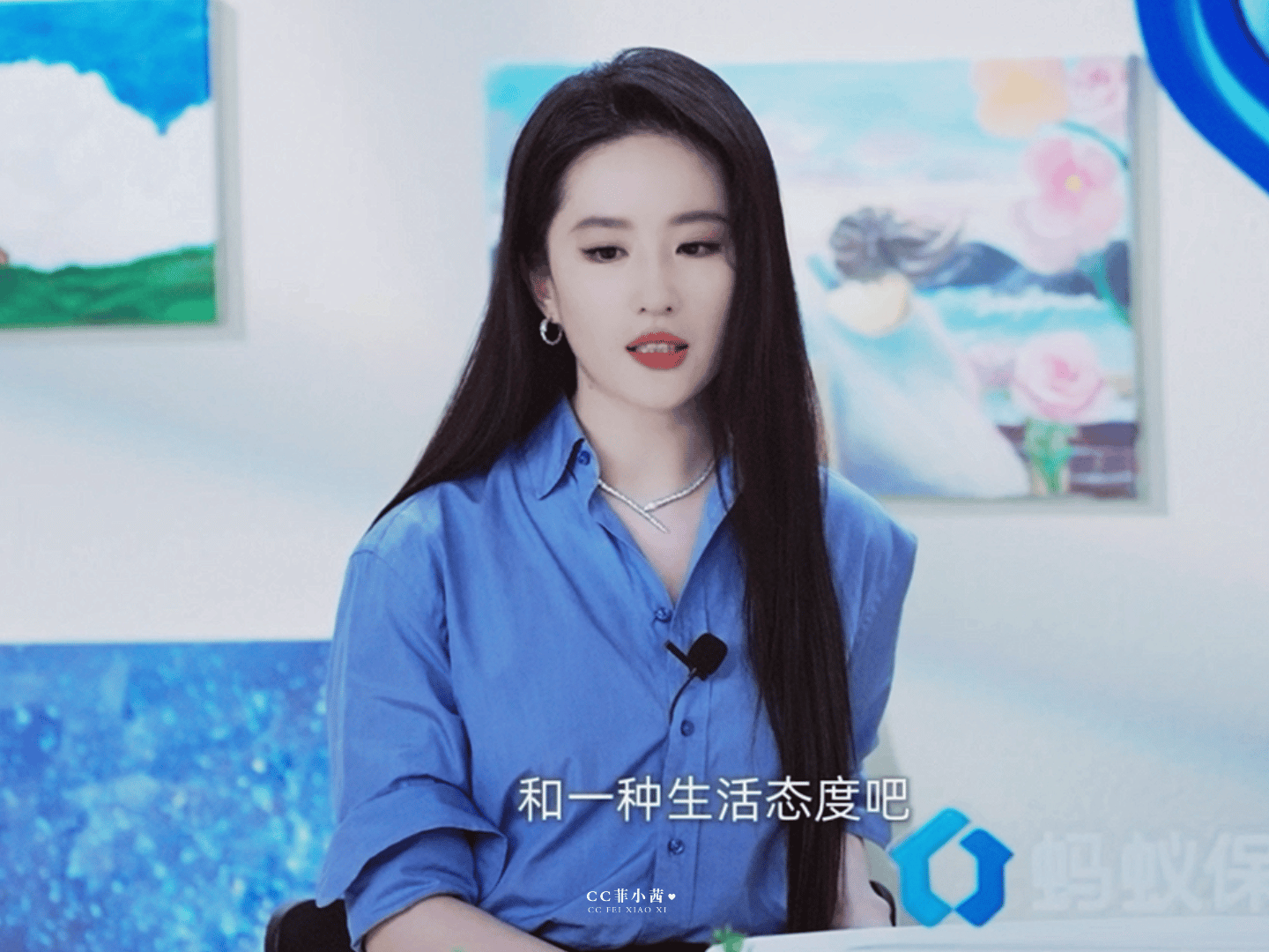 内娱不成文的规则是咖位高的不去给咖位低的鼓掌很正常人家去了是情谊，不去是本分~当