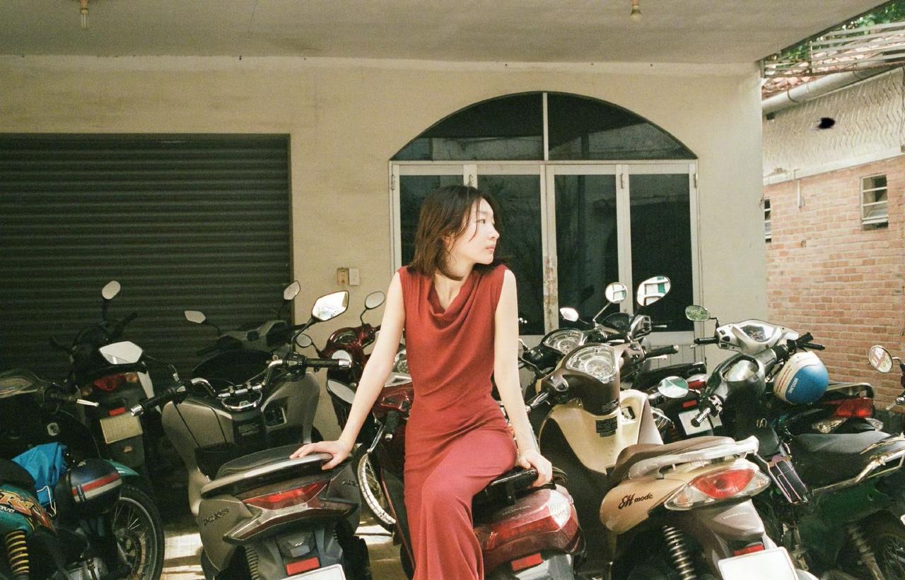 你为什么不喜欢周冬雨呢？呵呵，我没有不喜欢周冬雨。相反，挺喜欢她的。尤其