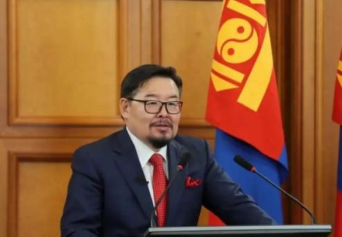 蒙古这回真是变了天！新总理刚上台，就把那些陈芝麻烂谷子的“平衡术”扔进了垃圾堆。