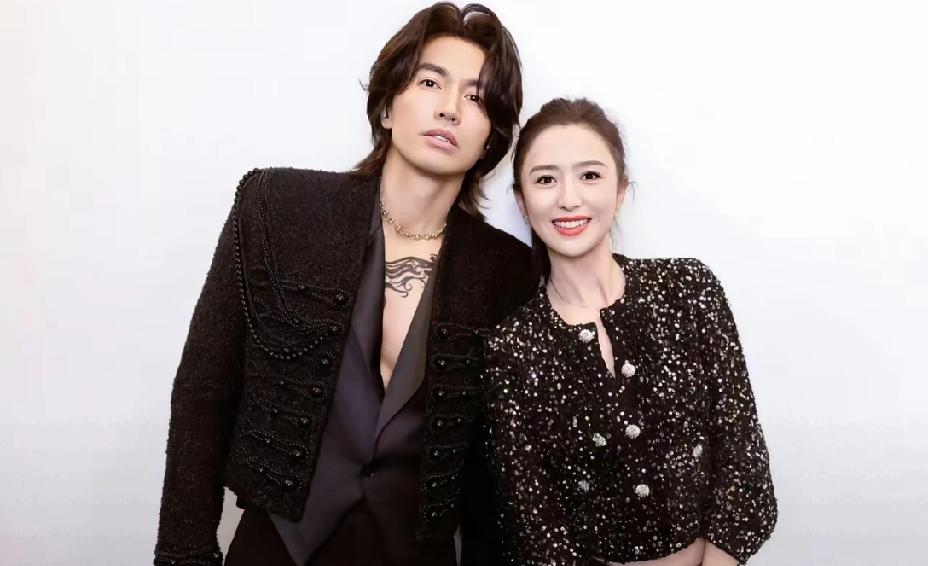 言承旭比佟丽娅大6岁，看着比她还年轻。