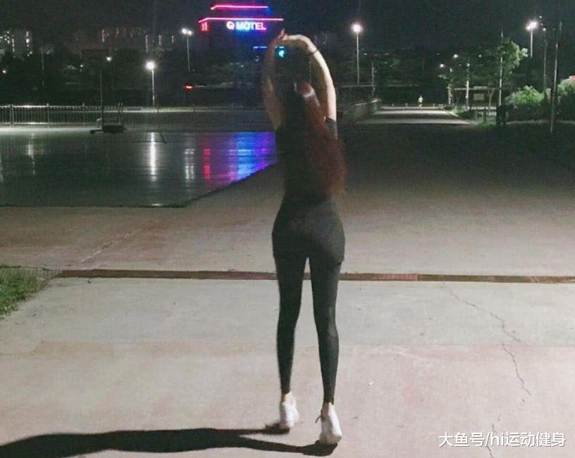 现在的女神都已经不看脸了? 这名健身女神全靠身材征服了粉丝