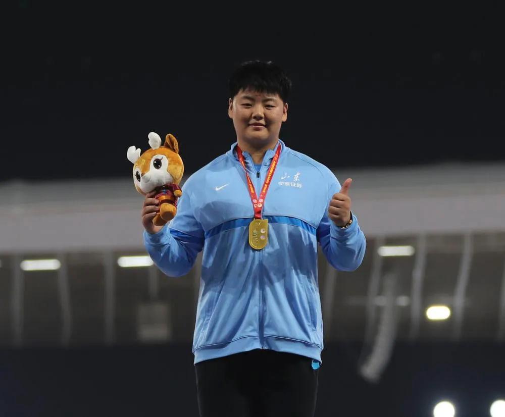 张家乐和严子怡的成绩巴黎奥运会可以夺冠!在2025年全国田径锦标赛衢州站中，年