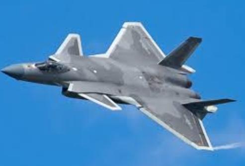 多架大陆战机飞越高雄上空？台媒今天报道，最近岛内社交媒体Line群组疯传一支15