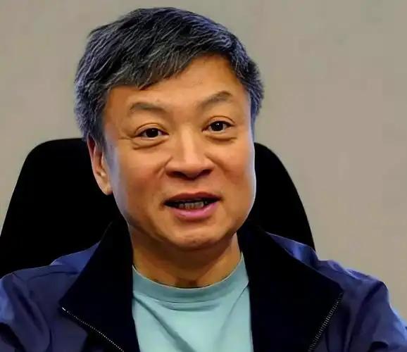 要说国内最扛造命最硬的投资人，孙宏斌绝对排得上号。 他先后被贾跃亭坑走150