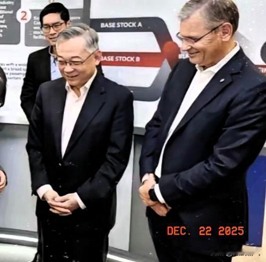 我突然发现资本的嗅觉是最灵敏的，海南封关之前，美国人就在这之前就做好了应对的打算