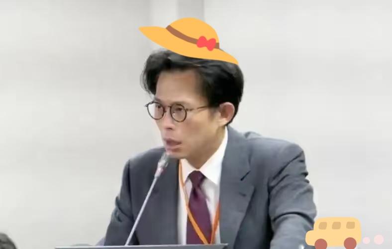 台“民众党”正式宣布，3月27日，针对民众党前主席柯文哲获刑，台湾省民众党举行