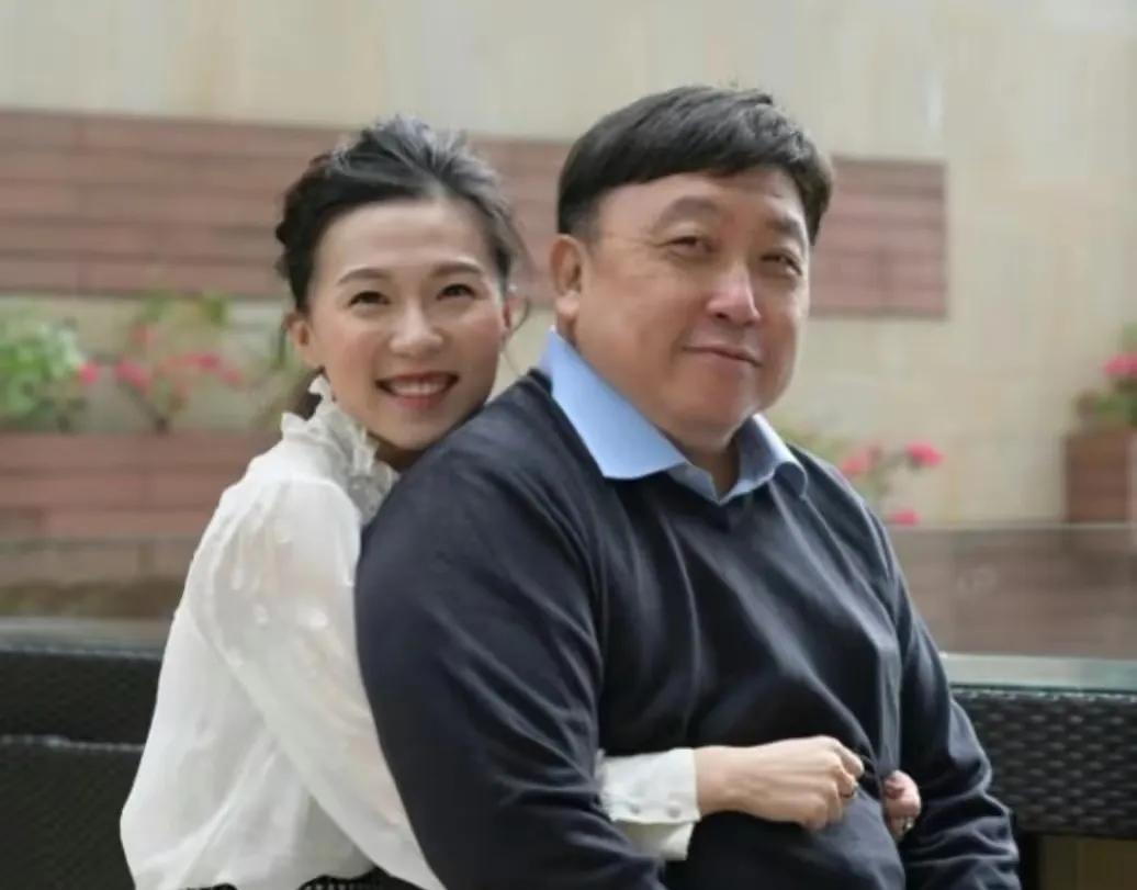 导演王晶要开始直播带货了？！成龙被粉丝扇耳光？张国荣梅艳芳去世原因？这些都