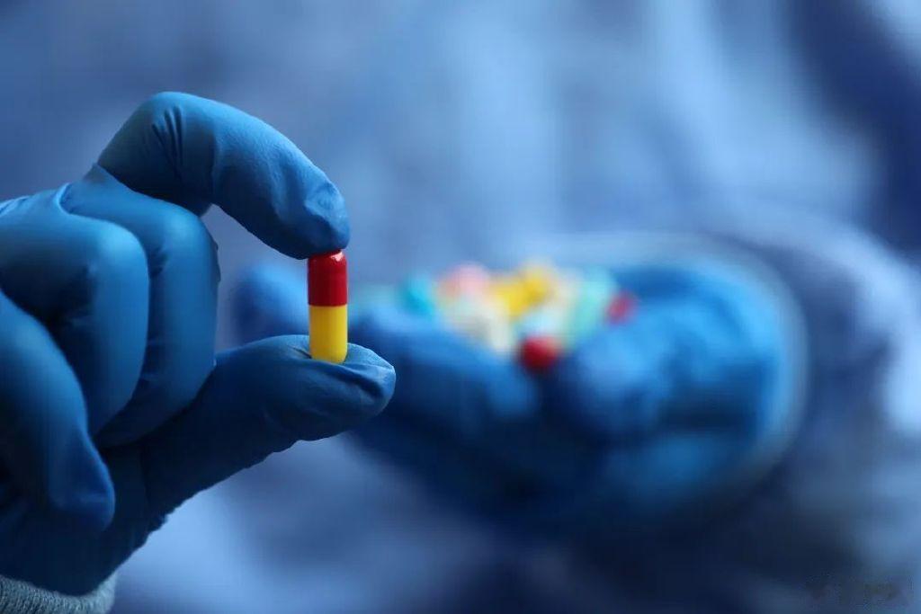 药明康德: CXO怒海中的一叶孤舟