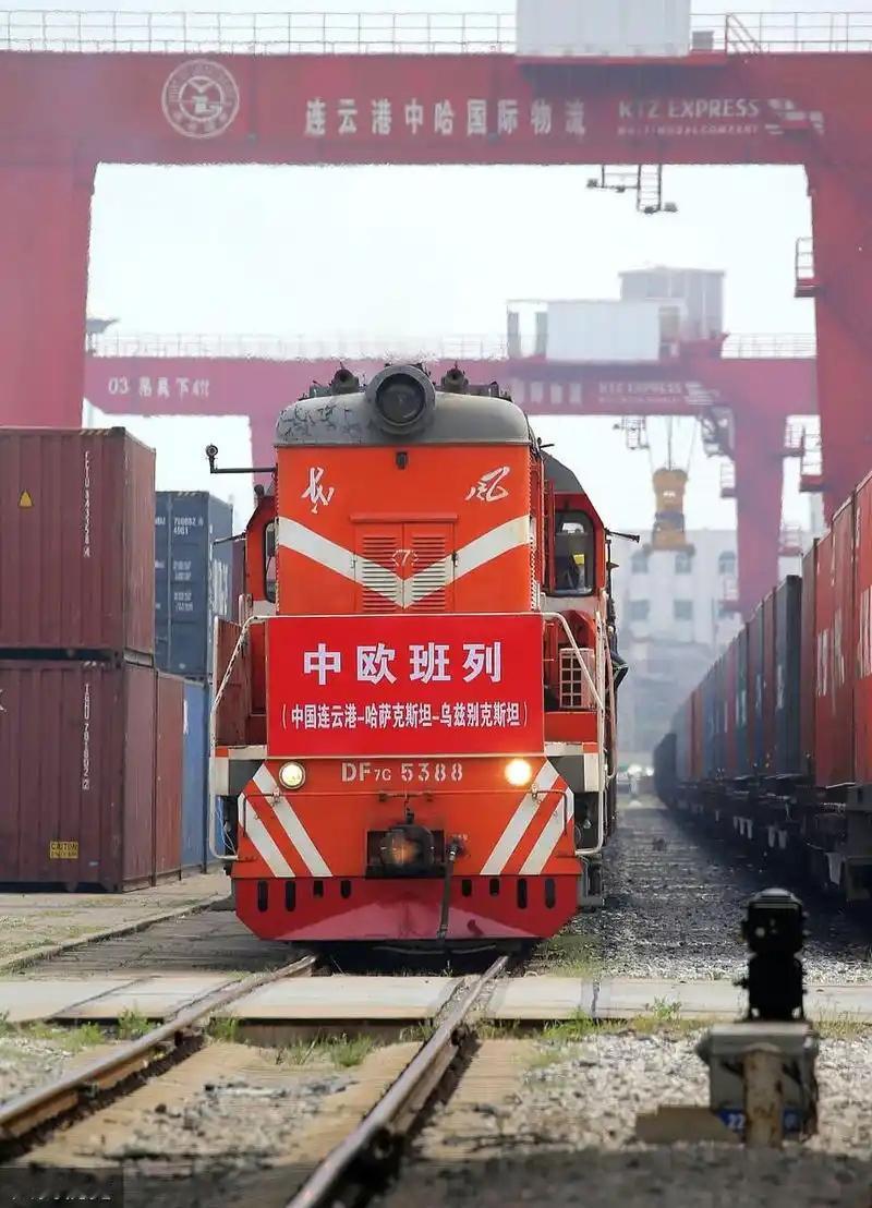 波兰怎么也没想到，本以为关闭边境能够掐住东大的经济命脉，从而让东大对俄罗斯施压，