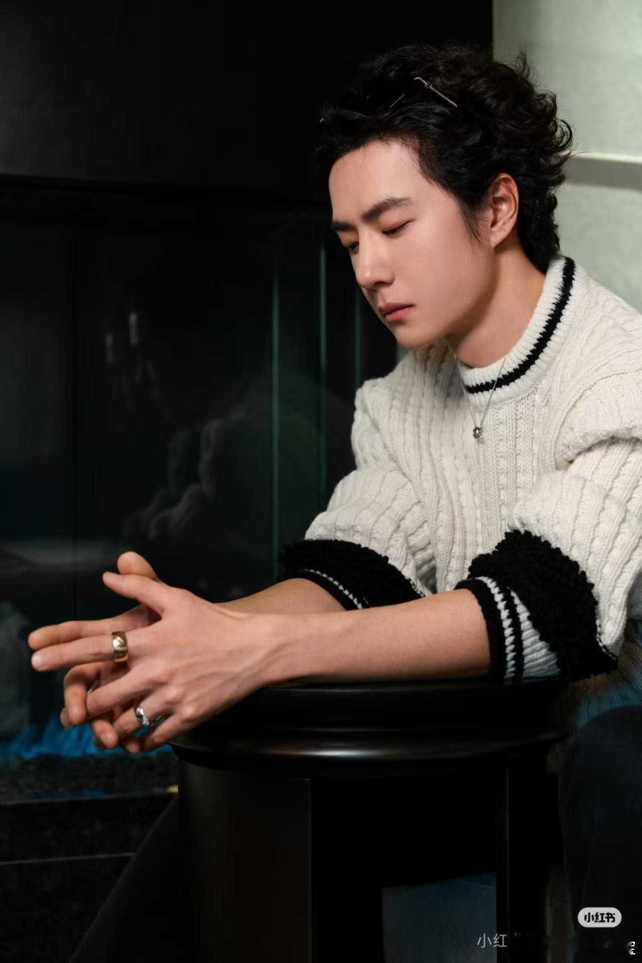 啊啊啊啊啊啊！王一博太帅了