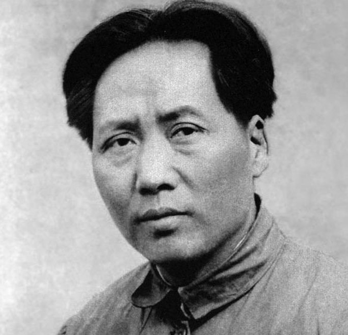 毛主席在工作人员面前一向很随和，大家互相开个玩笑也无所谓，但是有一次，毛主席却很