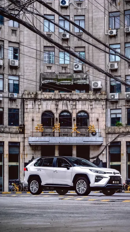 朋友最近去试驾的六代荣放，六代荣放这改动真让人无语。2025年5月北美...