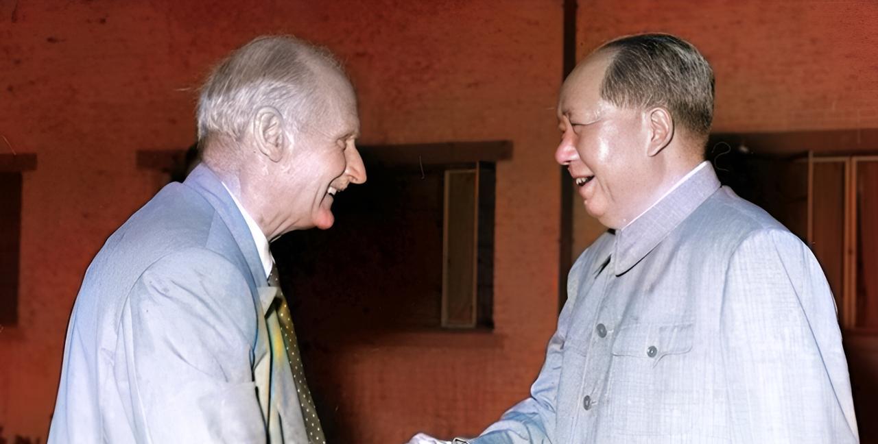 1960年5月27日，毛主席在北京会见英国陆军元帅蒙哥马利。这一年，蒙哥马利73