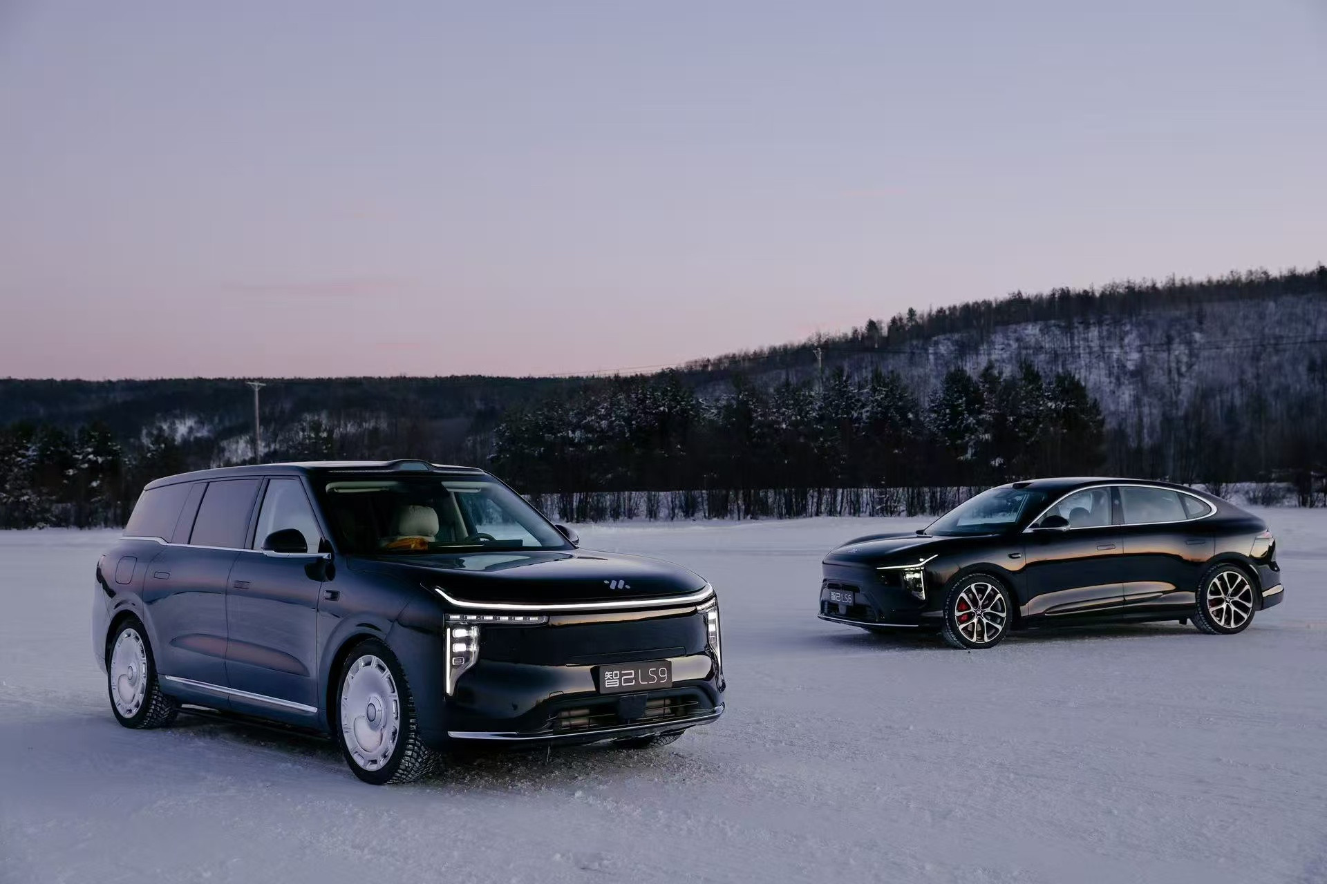 【创历史新高！智己汽车2025年销量超8.1万辆】日前，智己汽车官宣：2025年