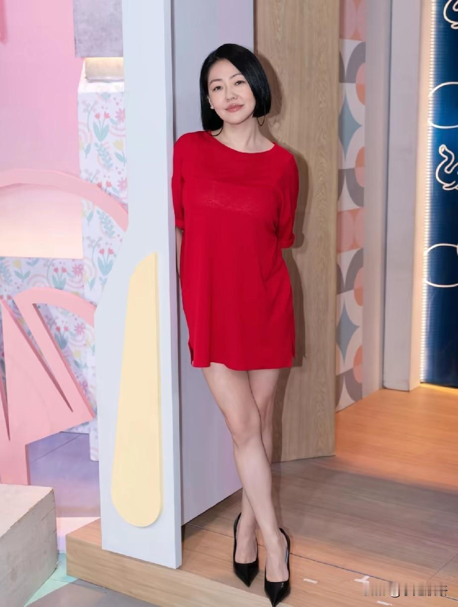 小S造型大变！5套look风格两极，网友吵翻：是找回自我还是用力过猛？47