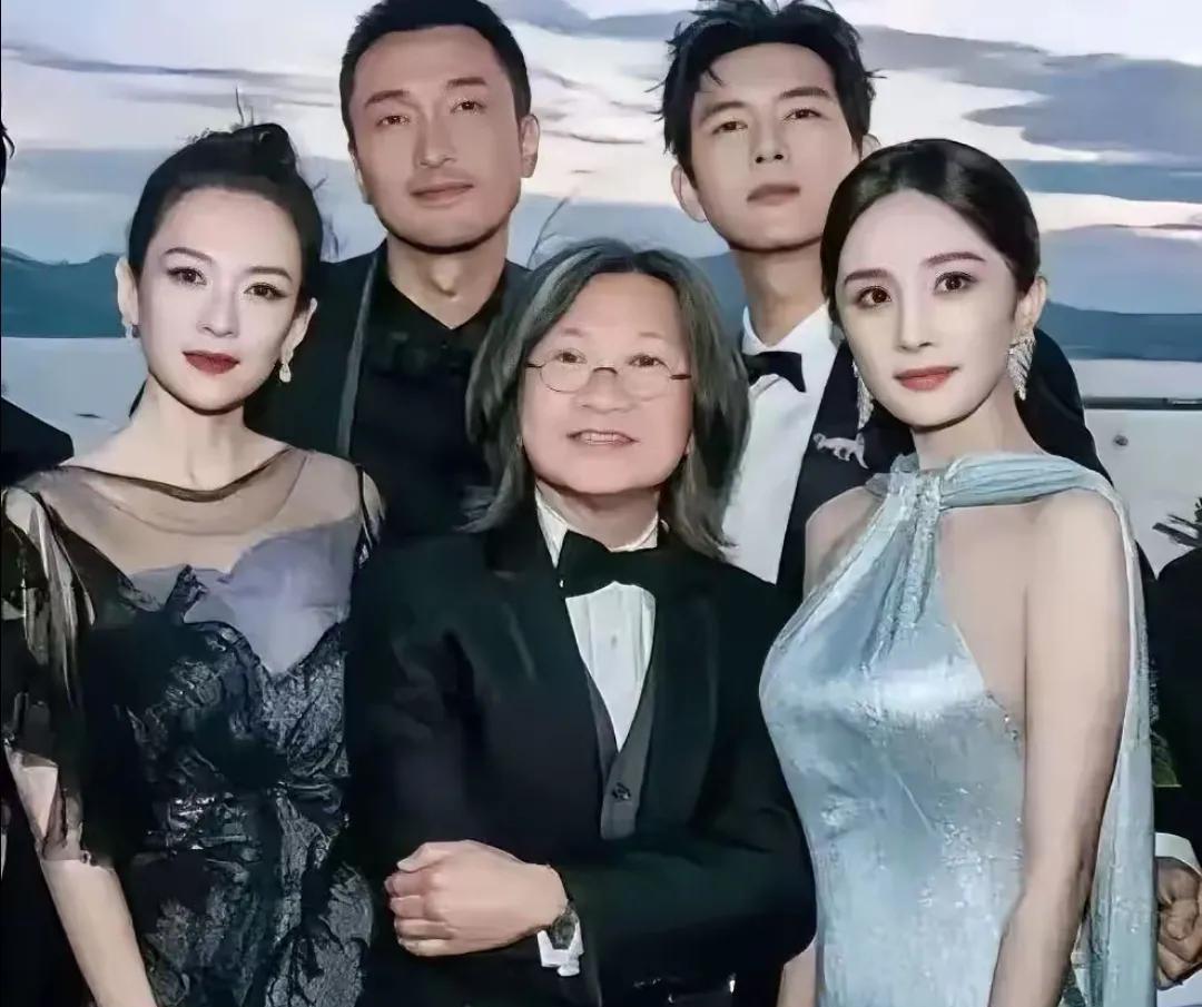 杨幂章子怡“蛋糕局”热络约起，同剧赵丽颖惨变“局外人”？网友炸锅！杨幂晒芒种蛋