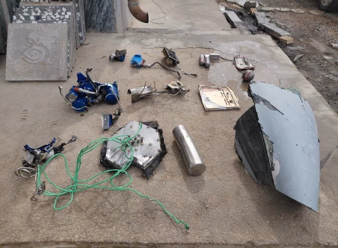 🔻伊朗发现的JASSM隐身空射巡航导弹残骸。🔻图1是JASSM导弹的抗干扰