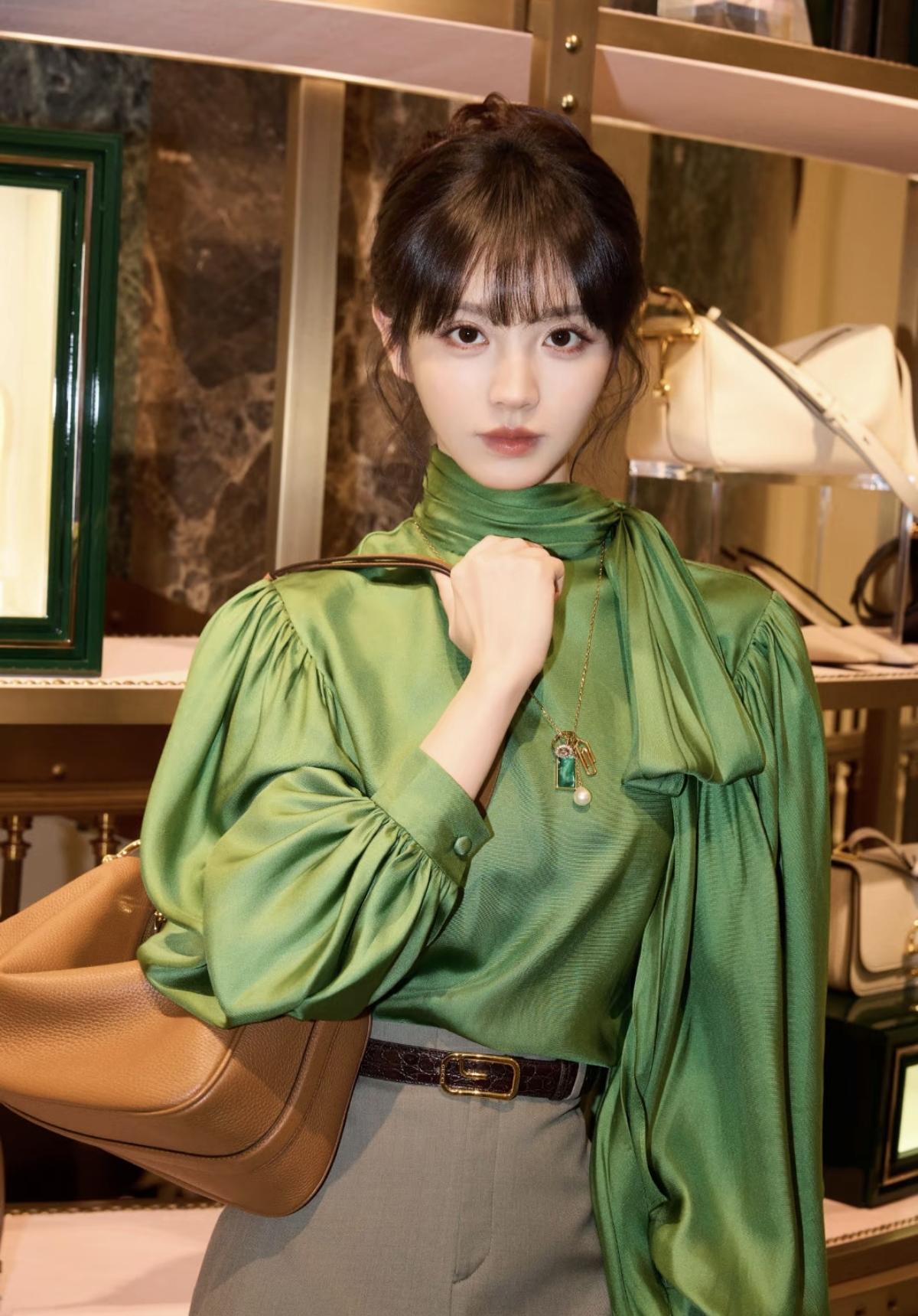 田曦薇gucci品牌好友好美呀，欢迎大家一起期待逐玉的播出田曦薇好美