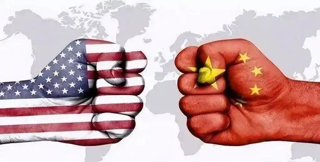 🌛美国想不想打中国？你一点都不用怀疑，只要有机会他是真的想。但为什么到现在