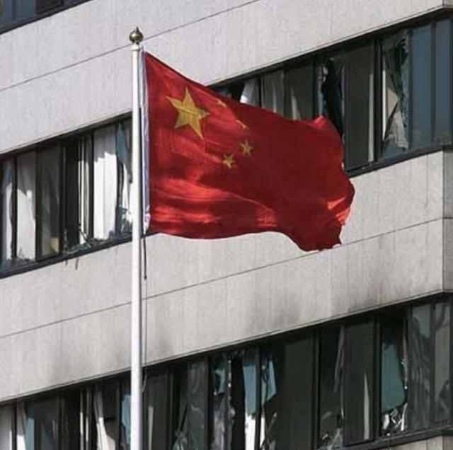 1999年，驻南斯拉夫大使馆被炸，中央军委副主席：已做好打仗准备 1999年