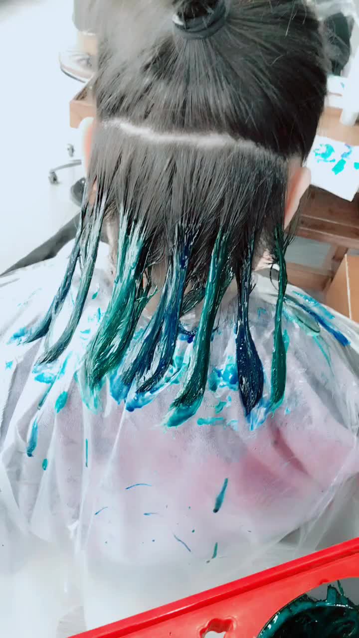 F15威娜染发课程培训纪实 (3)_土豆视频