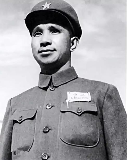1938年，韦岗大捷后全军欢呼，粟裕却盯着日军伙夫尸体惊出冷汗，连夜下达一道“疯
