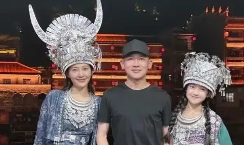 47岁聂远带女回贵州！11岁天天拍戏旅游两不误，颜值惊艳全网热议