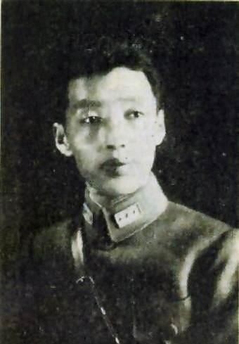 1940年12月，石友信要替哥哥石友三报仇，讨伐高树勋。当石友信气势汹汹的叫嚣时