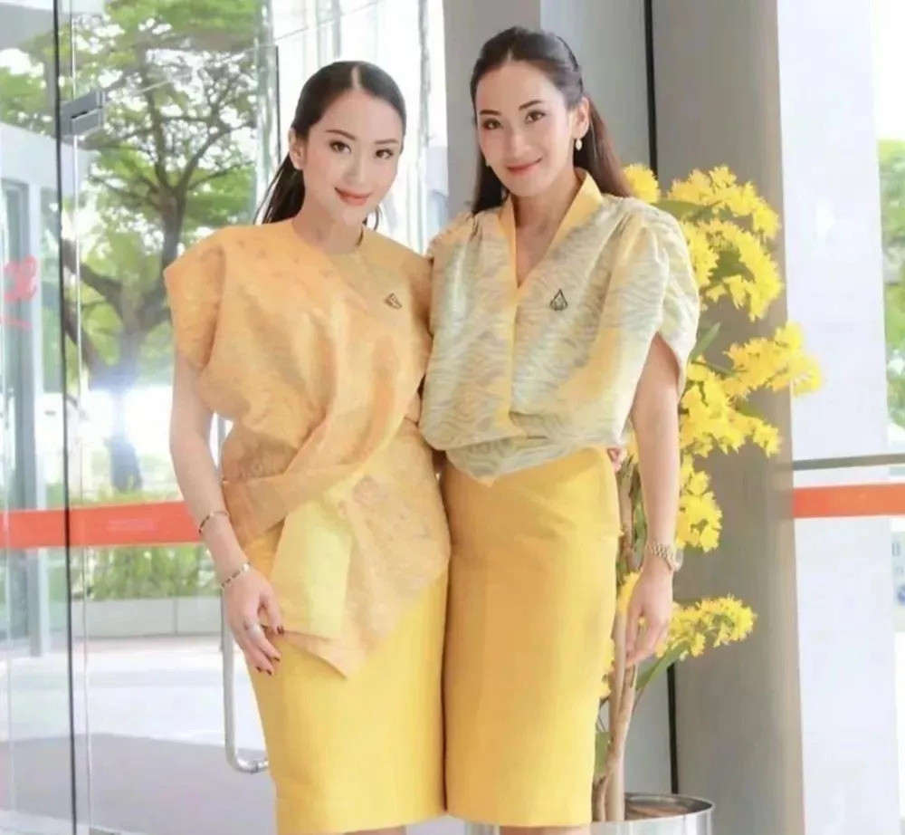 他信女儿大不同：姐姐聪明妹妹悬了泰国政坛的水有多深？他信