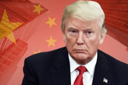 特朗普对中国下重手，作出前所未有的决定，禁止中国人在美国做一件事。什么事呢？