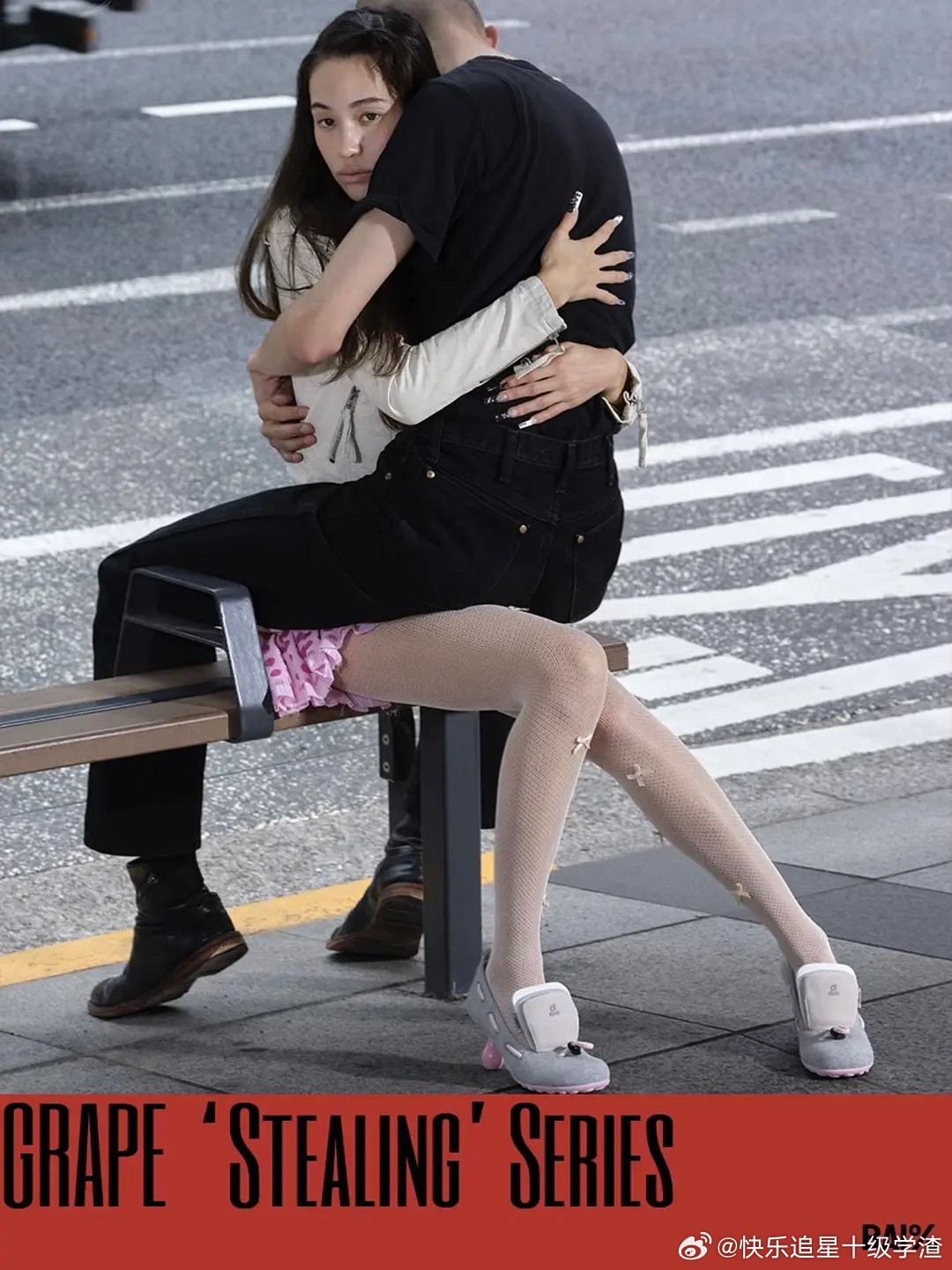 水原希子的鞋子广告。。。。好神经