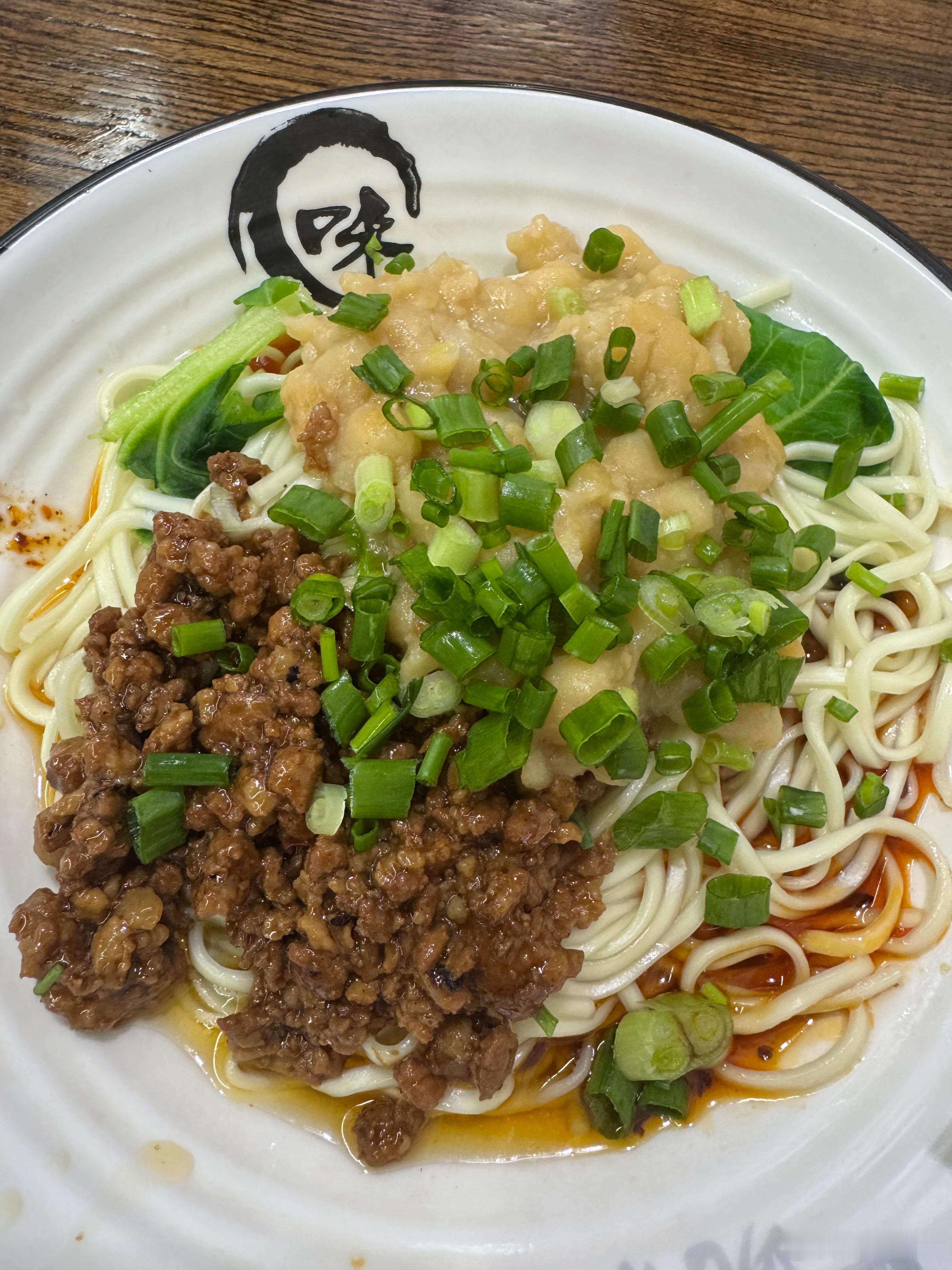 豌杂面，在街边随便找一家味道都不得差​​​