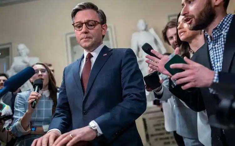 谁能想到，平时耀武扬威、满嘴坚船利炮的老美大兵，居然也有连滚带爬被揍到灵魂发飘的