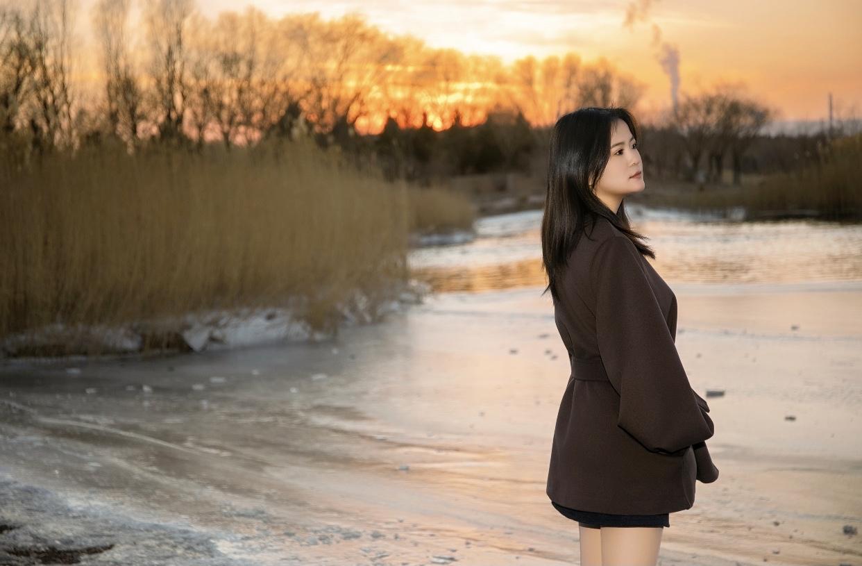 气质女人，到底是什么样的有丰富的内涵，多读书是关键。