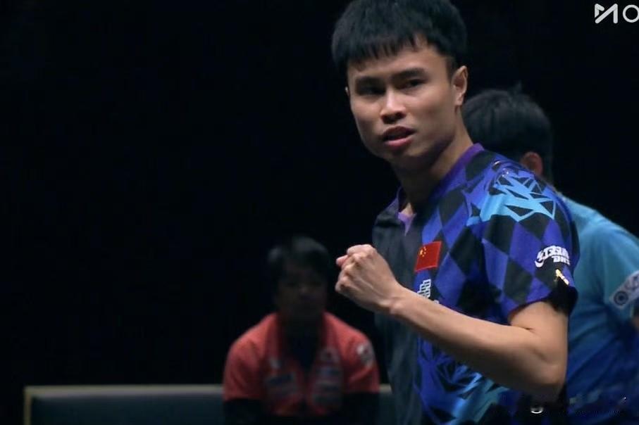 周启豪把张本智和收拾得服服帖帖的！竟然还是3-0横扫，真是给国乓男队狠狠地挣了点