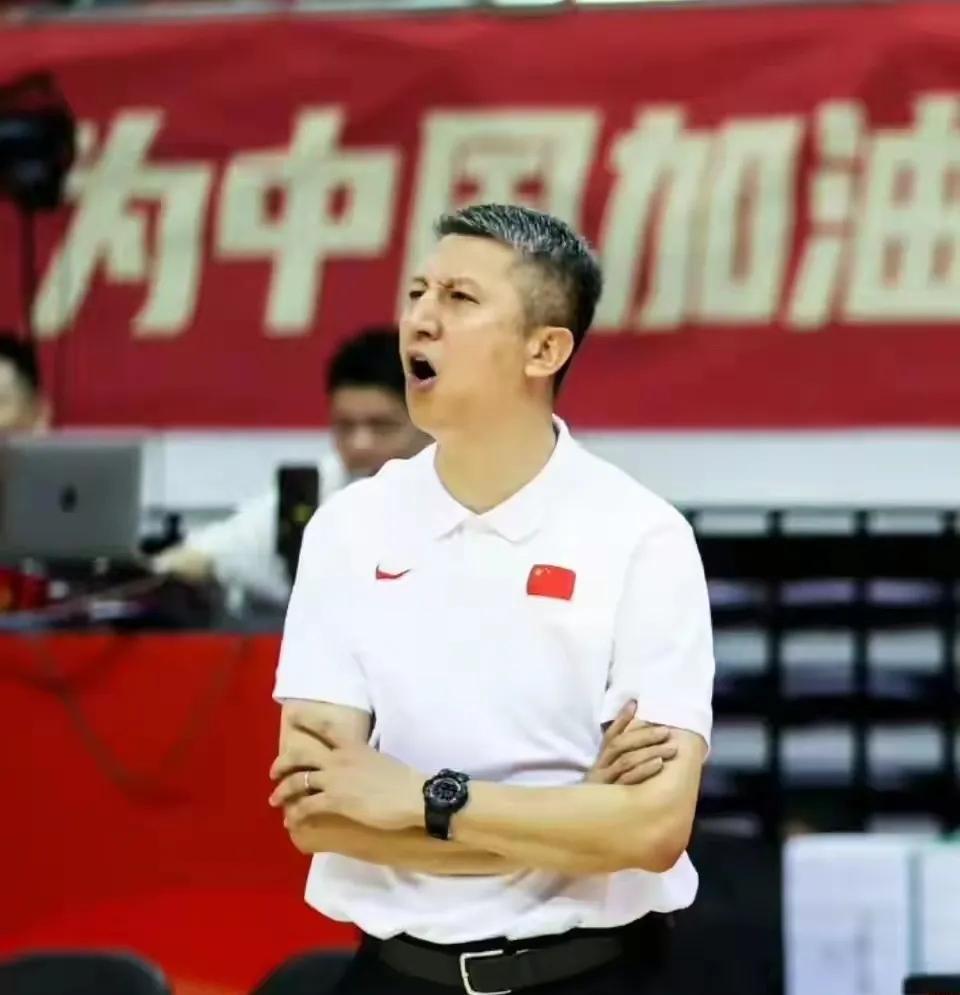 郭士强ICON崛起！中国男篮一分之差惜败澳洲，2027世界杯才是真正大考