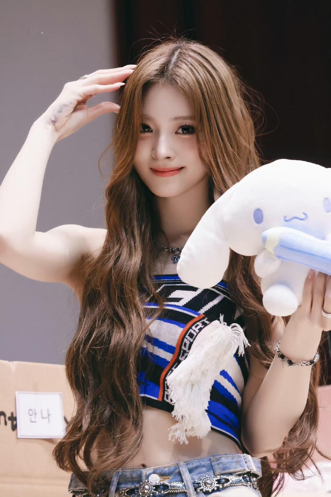 MEOVVanna很权威的美貌哇🥰💕​​​