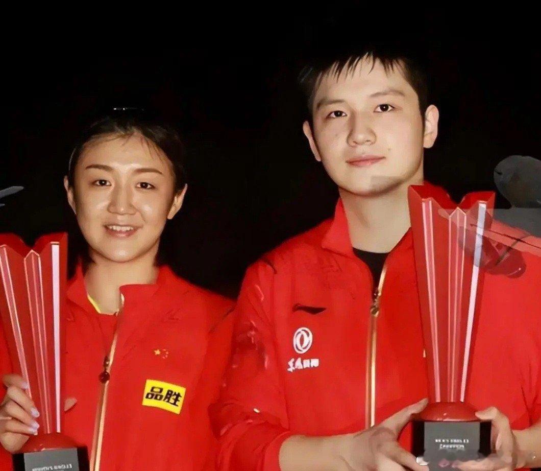 奥运冠军的实力！半退役15个月后31岁陈梦28岁樊振东齐进全运4强北京时间1