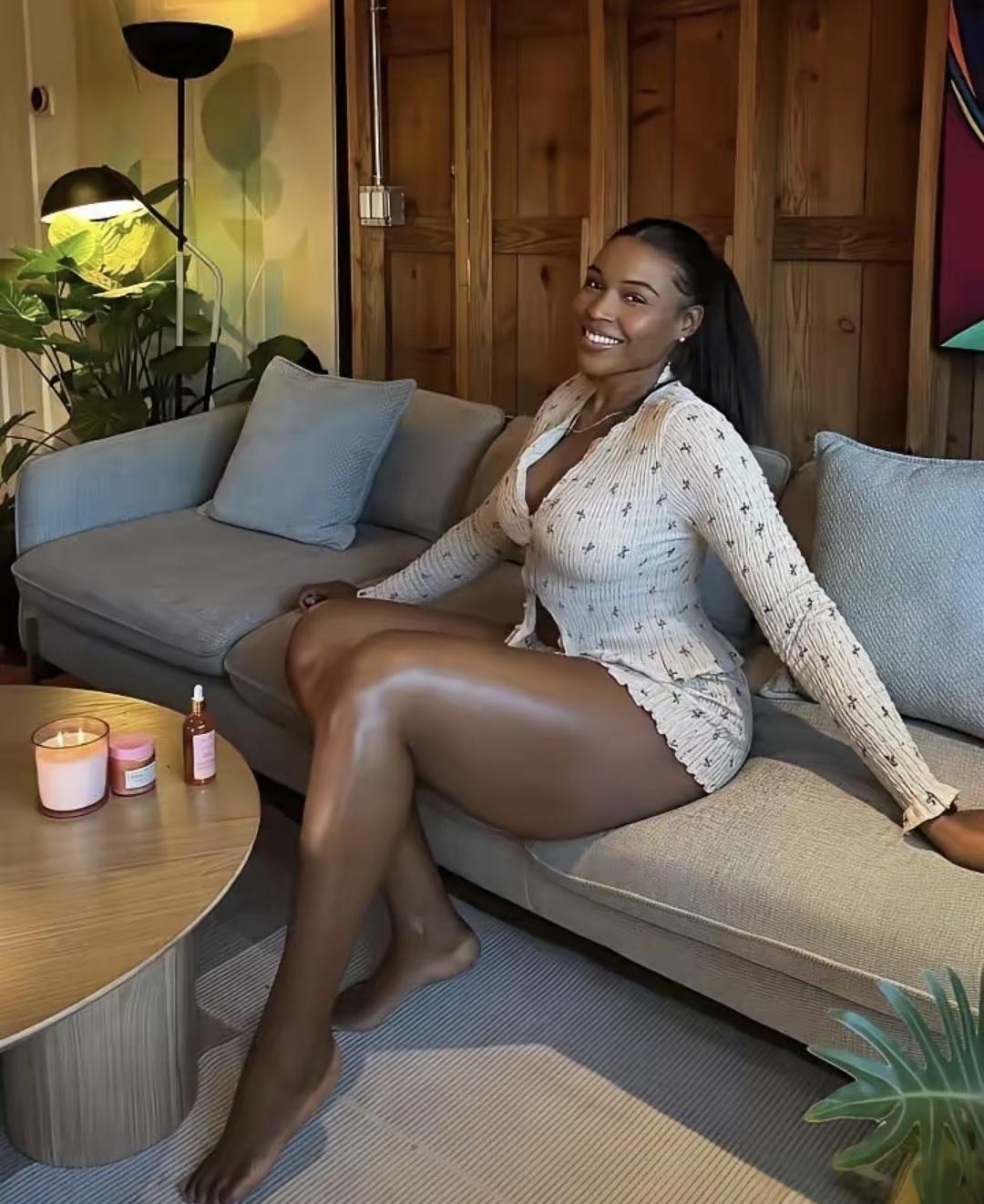 我的同事是非洲人,在江西读完大学就留在这边工作了。她讲得一口流利南昌话,周末还常