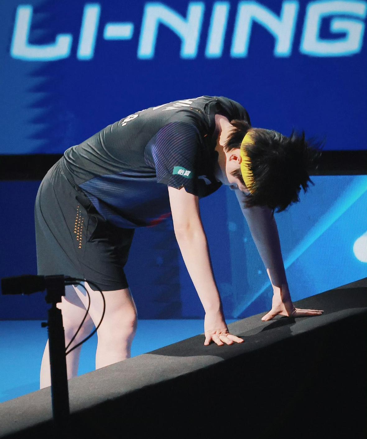 王楚钦为什么两次都是逆转获胜？答案或许只有一个，不是王楚钦发挥不如意，而是这一次