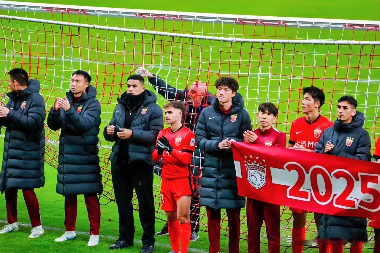 不仅大家没想到，就连海港全队也没有想到，首尔FC主教练也为客场战胜中超冠军