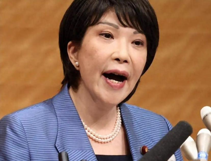 日本怕美国，是美国把它打怕了。日本怕俄罗斯，是俄罗斯把它打疼了。日本不怕中国