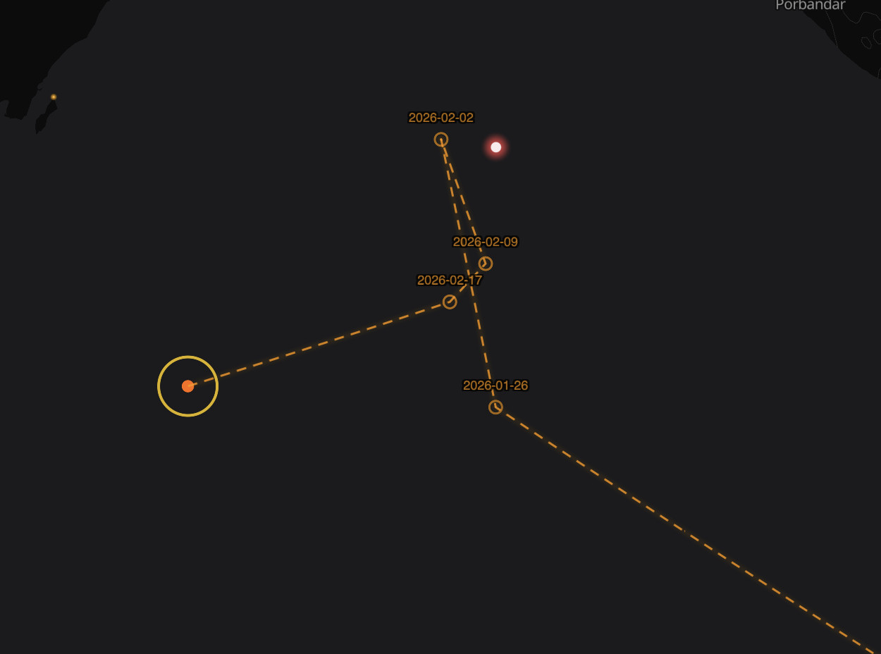 美国林肯号航母确实调转方向，远离战区了，看来伊朗确实发射了导弹。美伊以冲突伊朗向