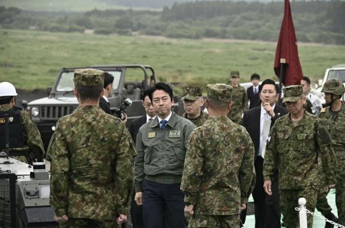 新加坡《联合早报》这话，未免太糊涂了。6月20日新加坡《联合早报》发文称，中国和