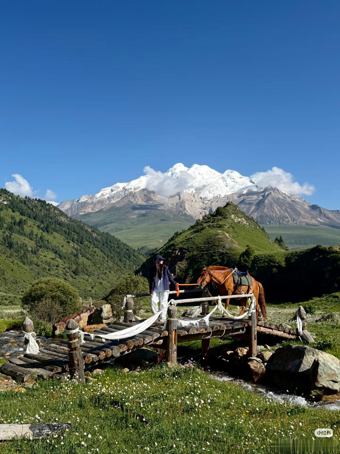 旅游我很少用“震撼”来形容一个地方！！好风景真不一定非要去国外！六月份的川西直