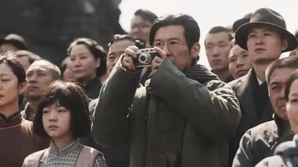 郭德纲俩儿子差距太扎心！郭麒麟闯出来的路，郭汾阳怕是走不了最近郭麒麟新剧官宣
