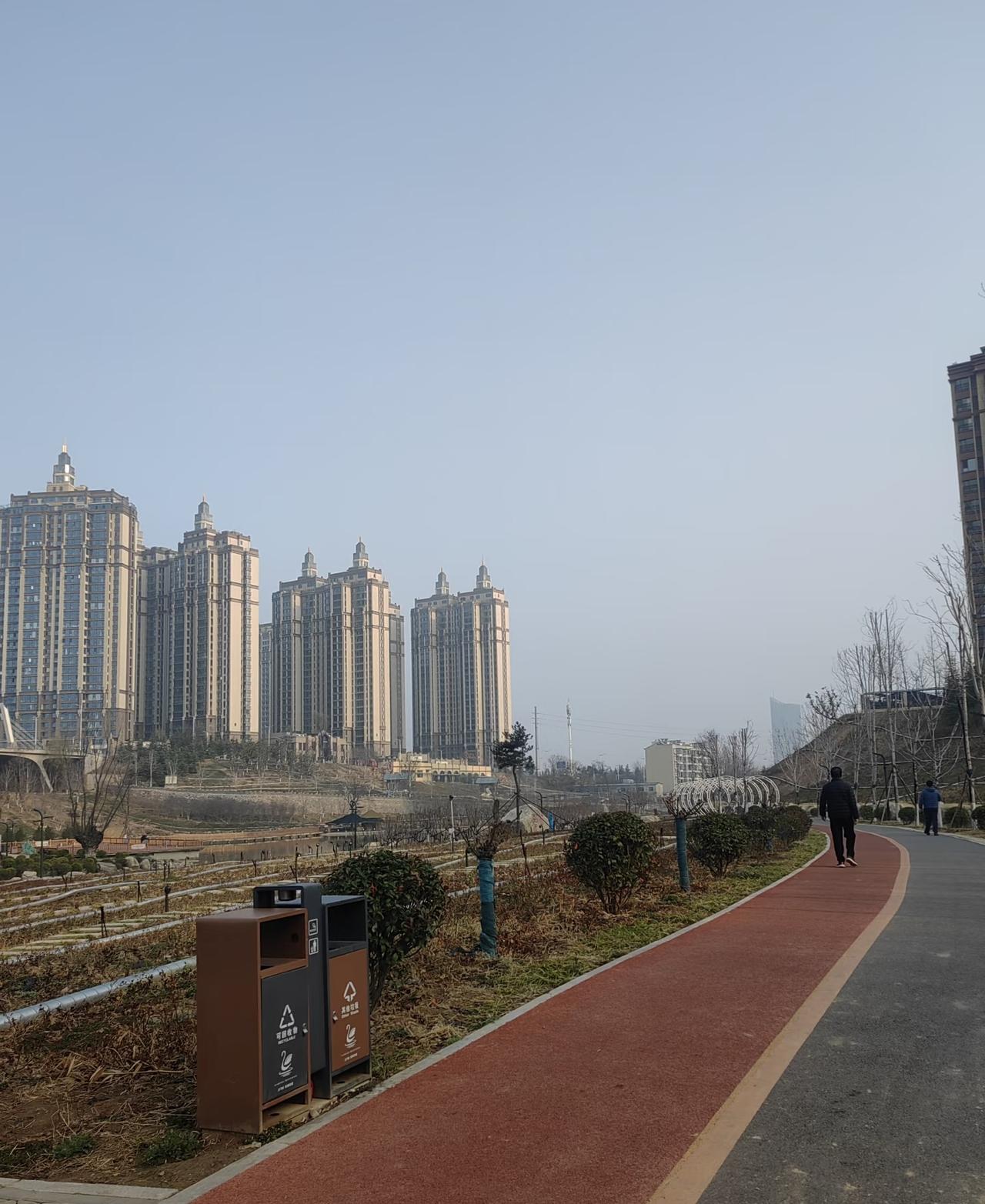 人到中年后，别逞强了，一周跑到这个公里数才是最好的做法，若不然，真的有什么事情，