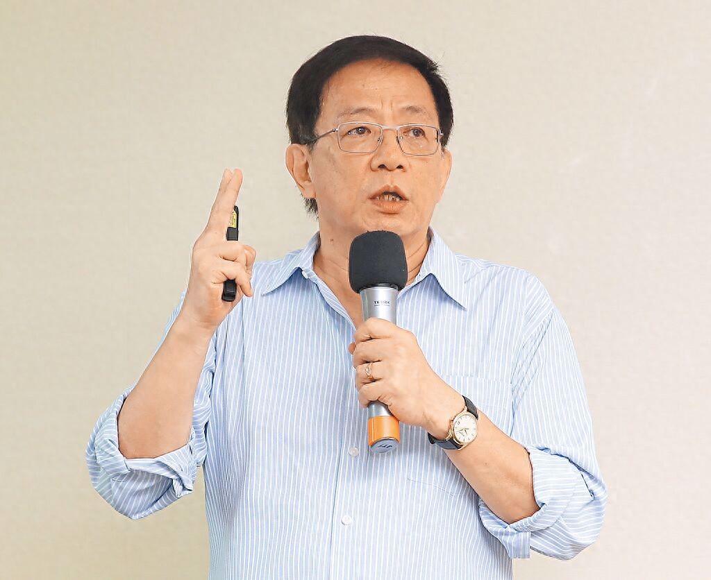 台湾大学前校长管中闵昨天下午直言，看到前“中国小姐”张淑娟女士在记者会上崩溃痛哭