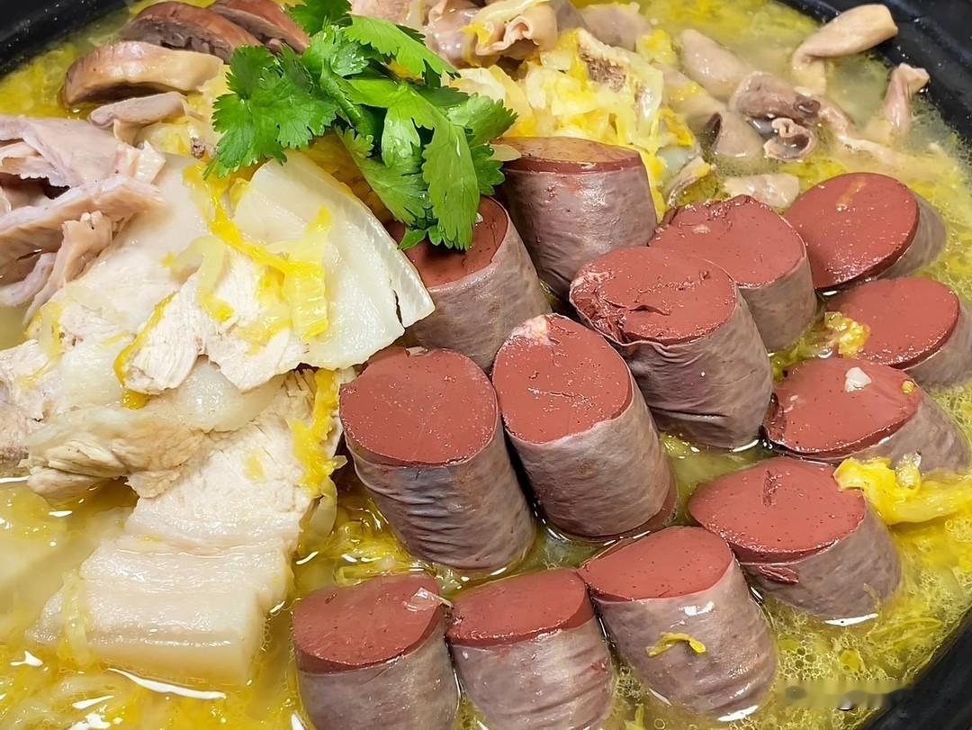 东北网友又破防了，有人说东北菜不入流惹争议，八大菜系里也没有东北菜！中国八大菜